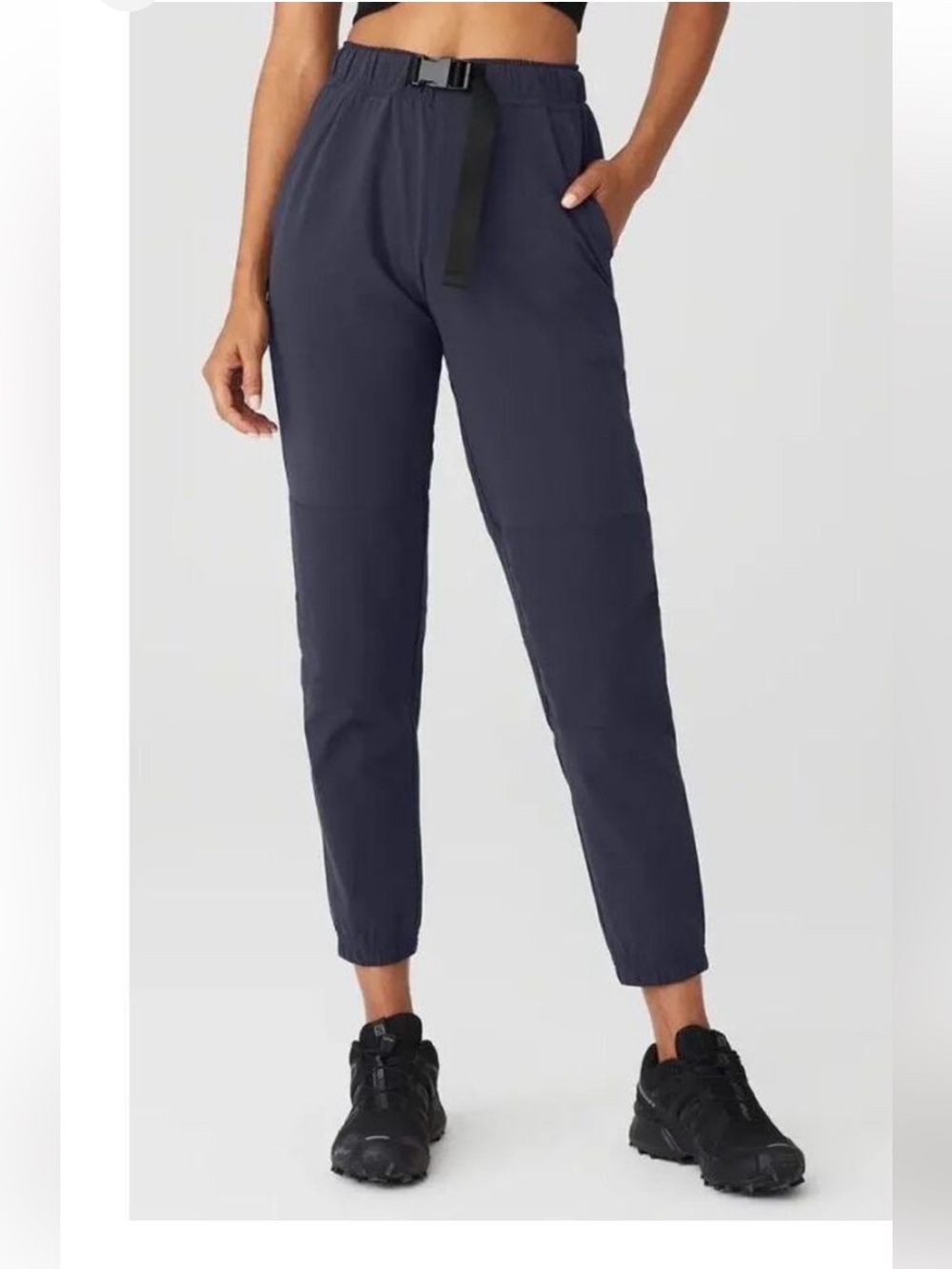 Alo Yoga Talus Parallel Tech Pant in Navy Sz M